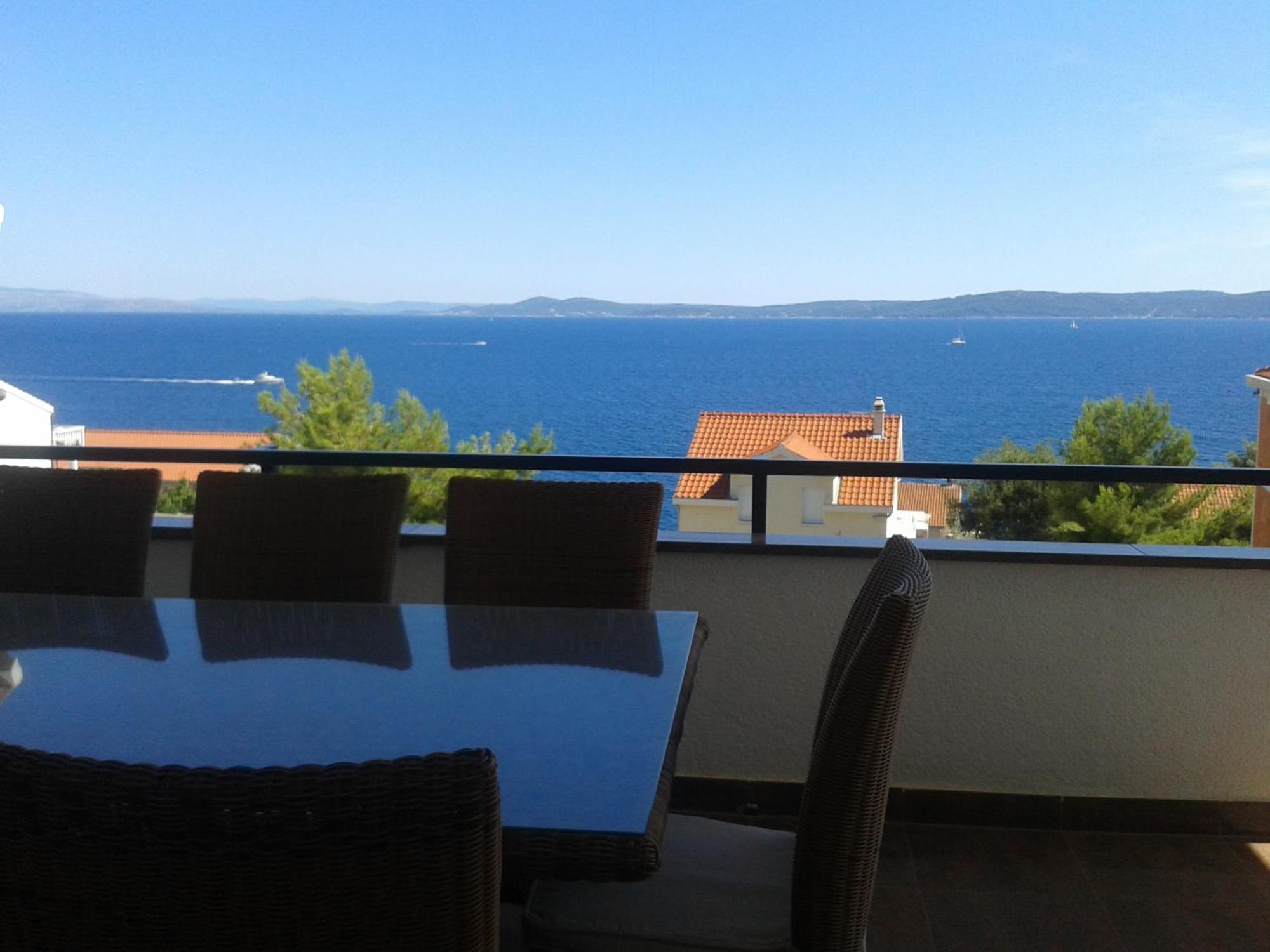 Apartmani Svalina - Seaview And 130M From Beach Trogir Exteriör bild