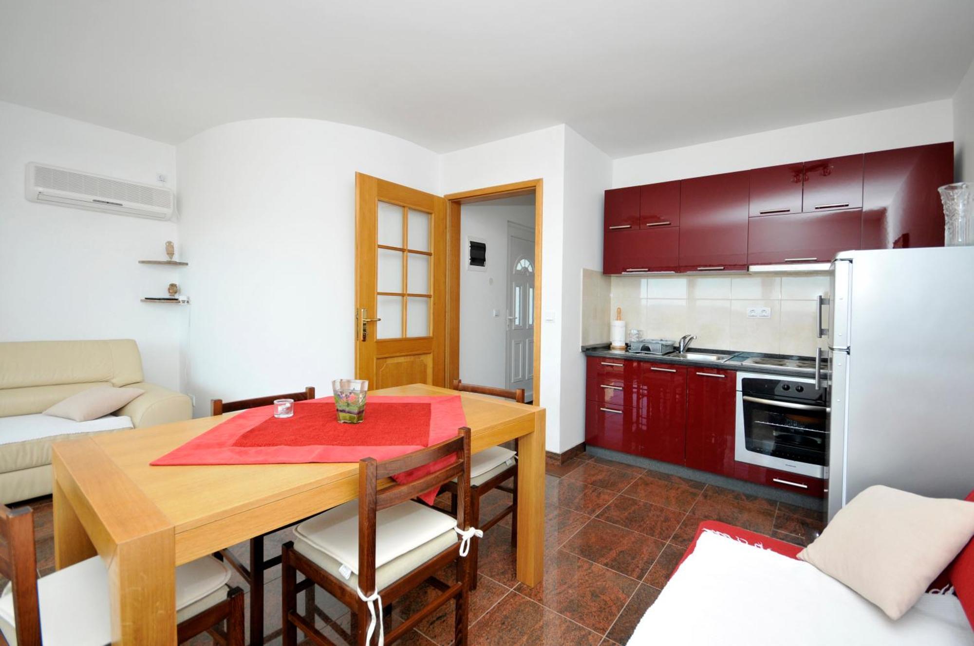 Apartmani Svalina - Seaview And 130M From Beach Trogir Exteriör bild