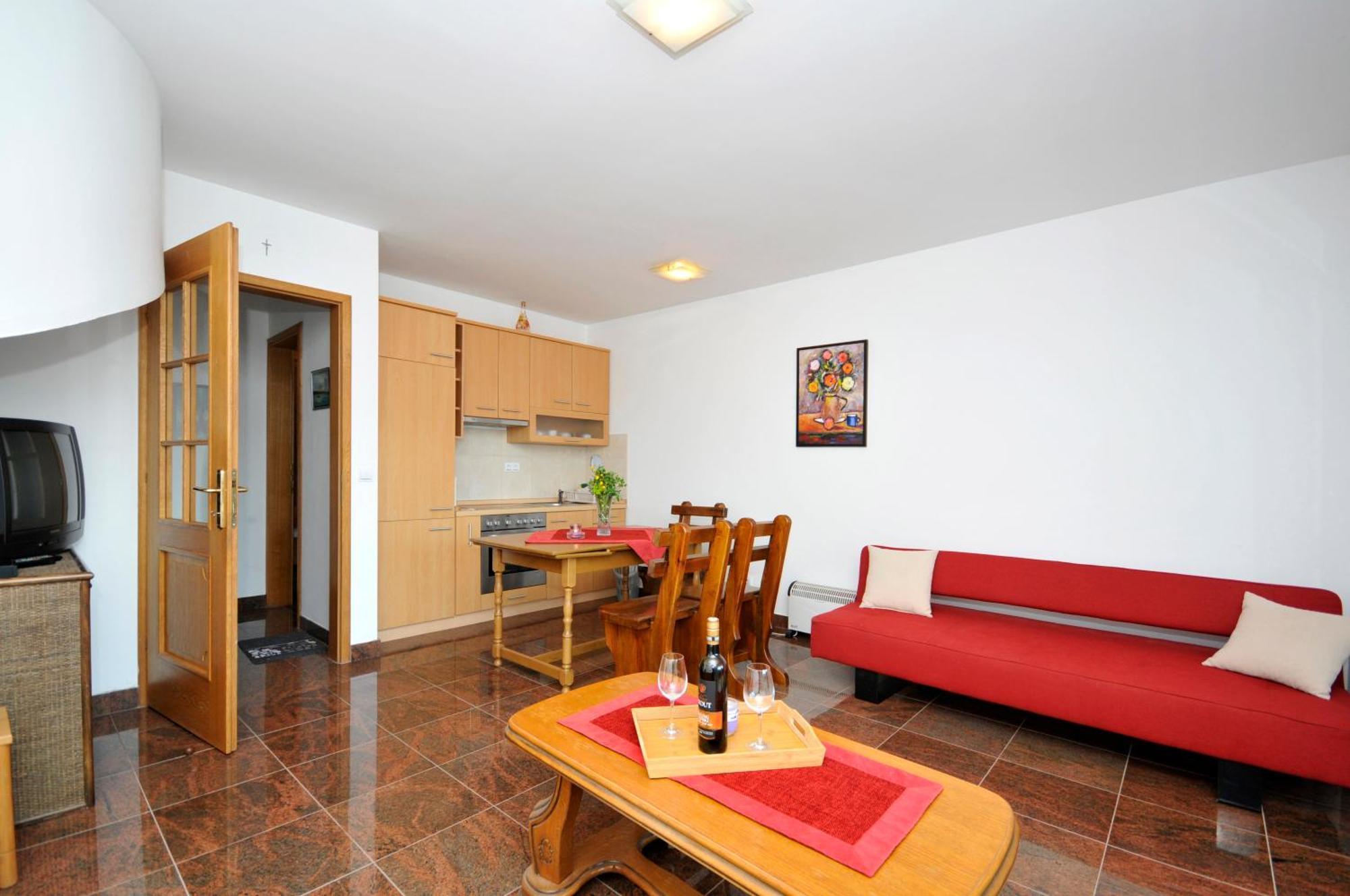 Apartmani Svalina - Seaview And 130M From Beach Trogir Exteriör bild