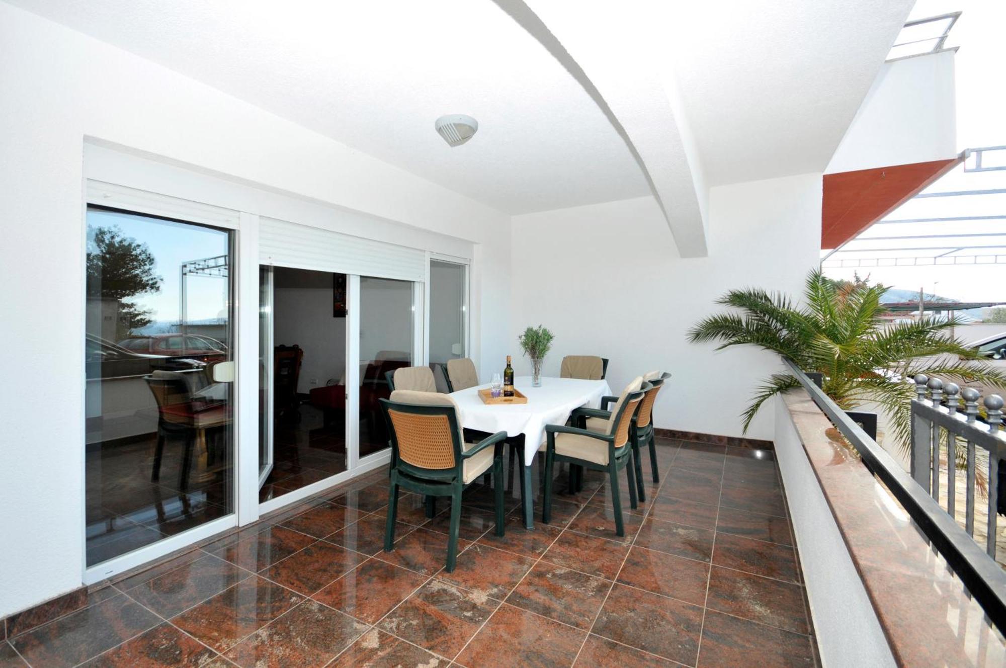 Apartmani Svalina - Seaview And 130M From Beach Trogir Exteriör bild