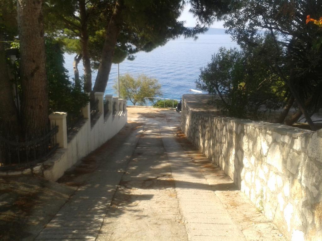 Apartmani Svalina - Seaview And 130M From Beach Trogir Exteriör bild